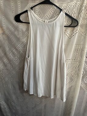 White High-Neck Swing Tank Top